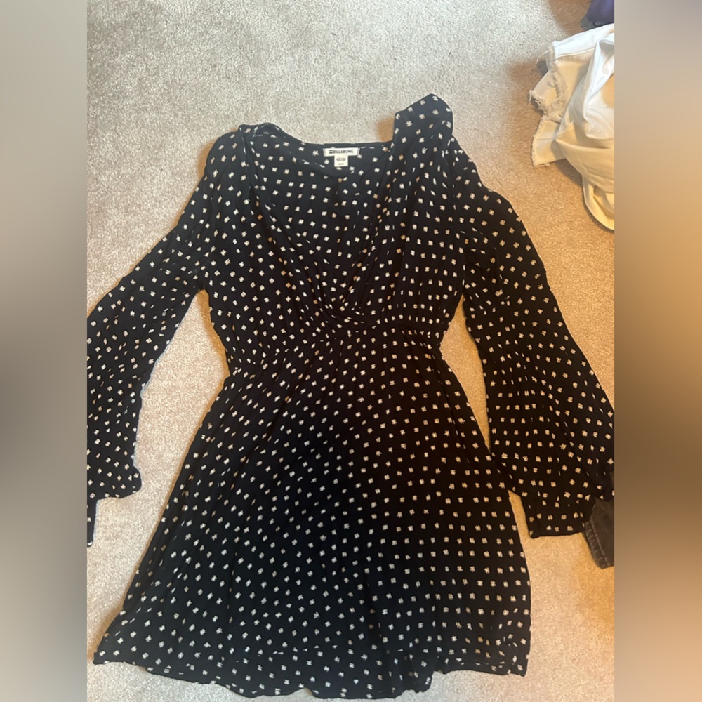 Black and white billabong dress